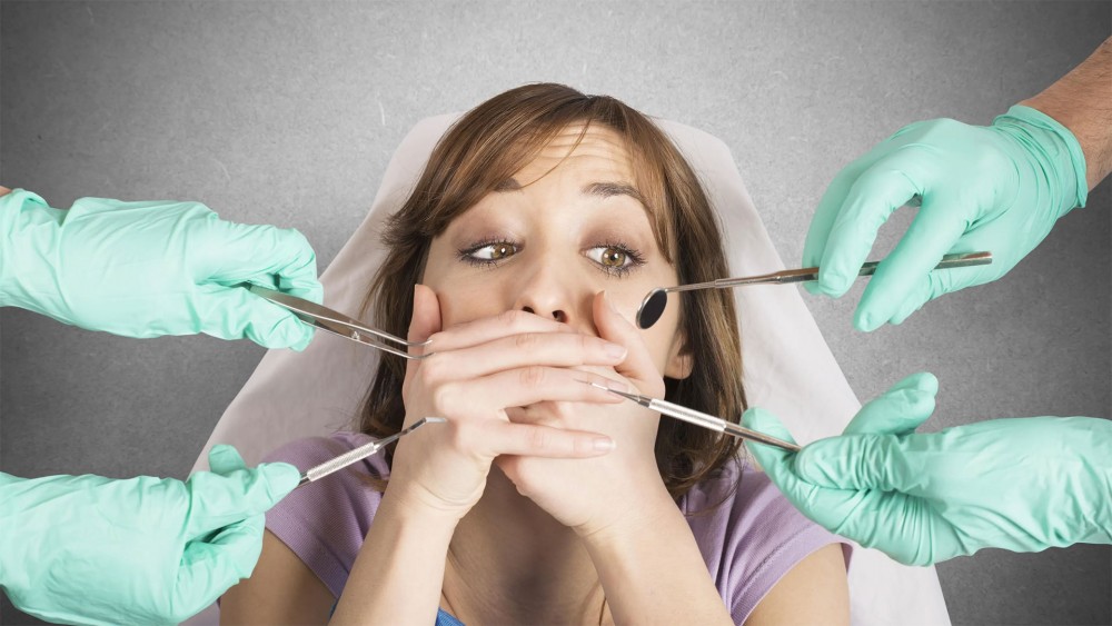 Cum scăpăm de frica de a merge la dentist. Sfaturile medicului