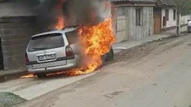 Și-a incendiat maşina, din greşeală, după ce a dat gaură cu bormașina în dreptul rezervorului