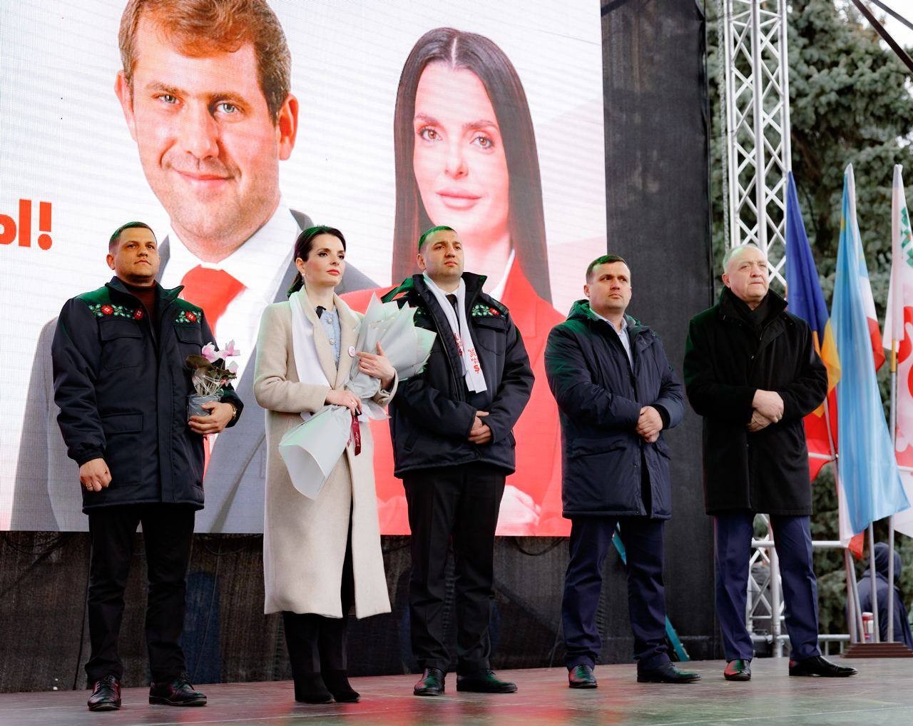Candidatul Partidului „ȘOR” pentru funcția de bașcan, Evghenia Guțul, a fost prezentat locuitorilor din Comrat