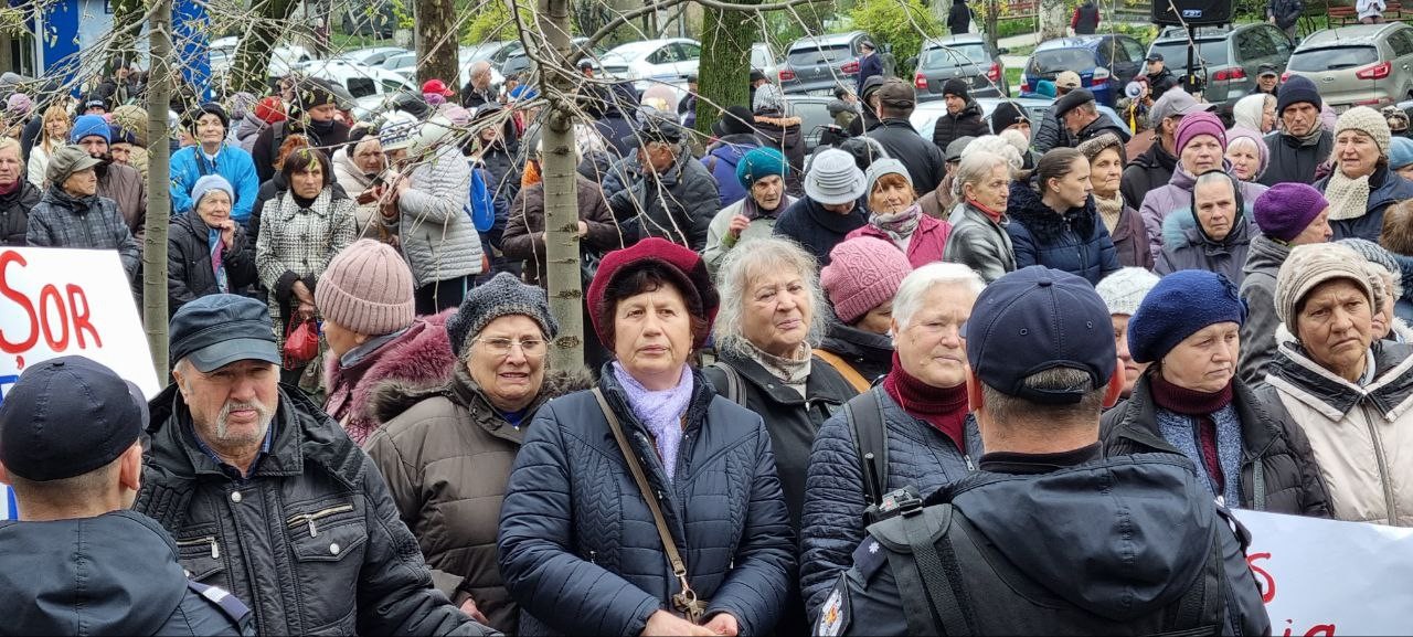 FOTO // Miting la Curtea de Apel Chișinău: Ilan Șor este nevinovat, el a declarat de mai multe ori că nu a comis nicio infracțiune
