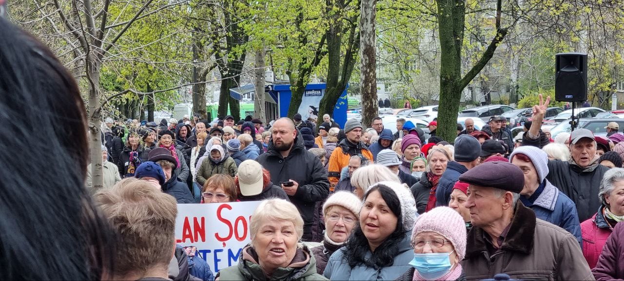 FOTO // Miting la Curtea de Apel Chișinău: Ilan Șor este nevinovat, el a declarat de mai multe ori că nu a comis nicio infracțiune