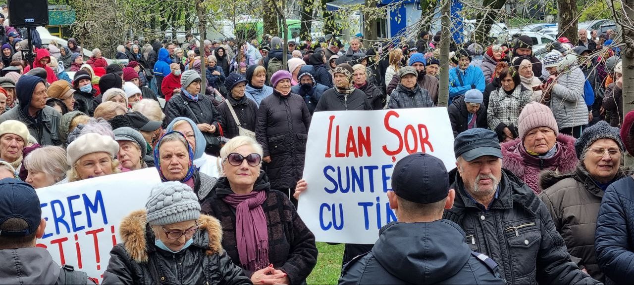 FOTO // Miting la Curtea de Apel Chișinău: Ilan Șor este nevinovat, el a declarat de mai multe ori că nu a comis nicio infracțiune