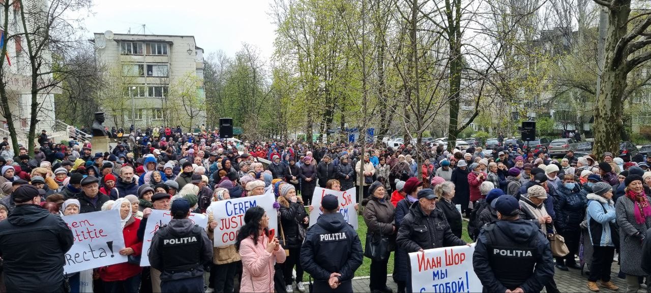 FOTO // Miting la Curtea de Apel Chișinău: Ilan Șor este nevinovat, el a declarat de mai multe ori că nu a comis nicio infracțiune