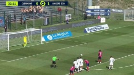 Gest disperat al unui suporter: Și-a dat jos chiloții, să distragă atenția jucătorilor de la penalti