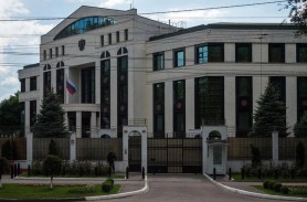 FLASH // Angajat al Ambasadei Ruse, declarat persoană non grata și expulzat din Republica Moldova