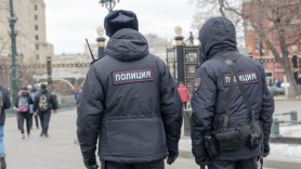 O cofetăreasă din Rusia arestată pentru că a făcut torturi cu mesaje anti-război