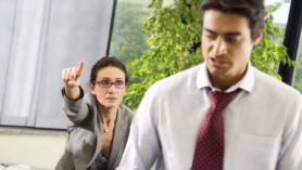 A concediat 12 mii de angajați, dar a mărit salariul directorului. La ce companie se întâmplă
