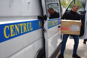 FOTO // Perchezițiile de la Primăria Chișinău. Ce au descoperit ofițerii CNA