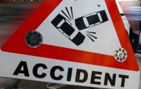 FOTO // Accident în lanț în Capitală. Cinci automobile avariate după ce s-au tamponat pe Viaduct