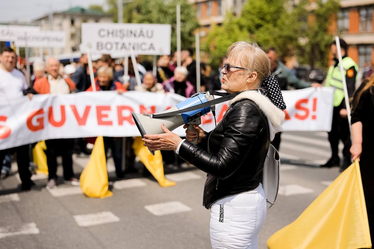 FOTO // Aproximativ 25 de mii de oameni, împiedicați să ajungă la Acțiunea de Rezistență Națională, organizată de Mișcarea Pentru Popor