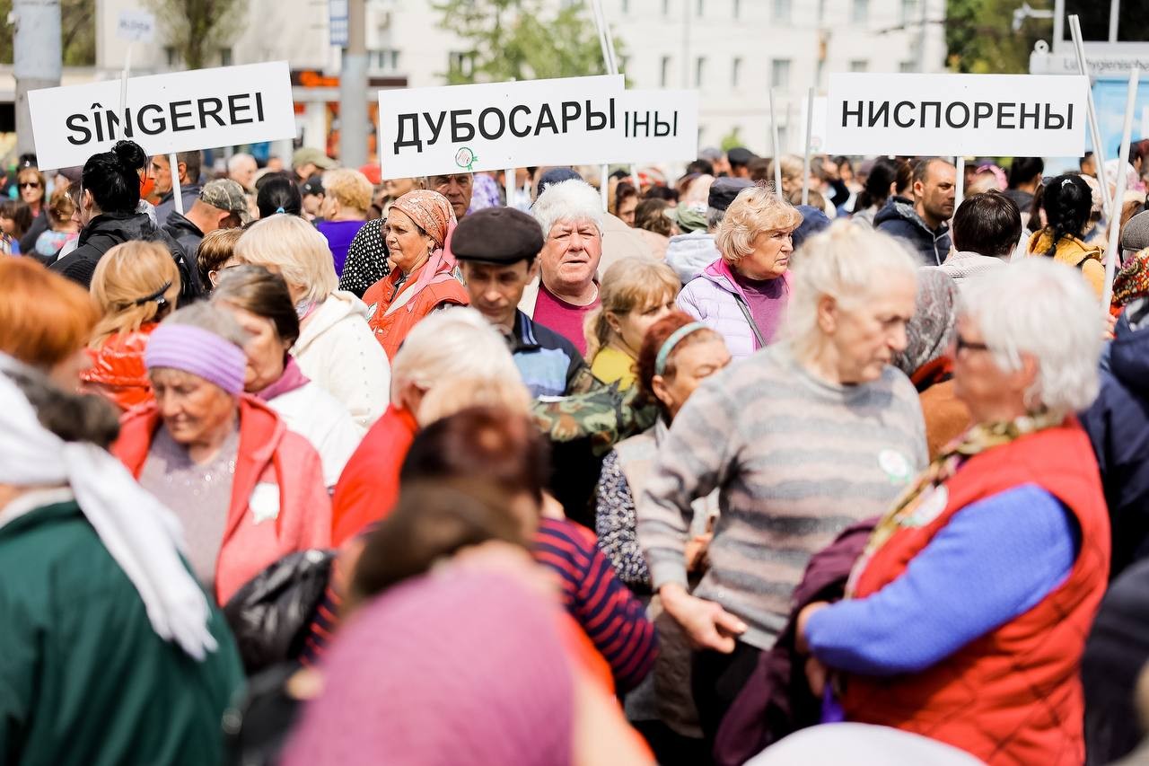 FOTO // Aproximativ 25 de mii de oameni, împiedicați să ajungă la Acțiunea de Rezistență Națională, organizată de Mișcarea Pentru Popor