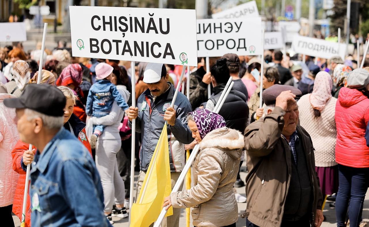 FOTO // Aproximativ 25 de mii de oameni, împiedicați să ajungă la Acțiunea de Rezistență Națională, organizată de Mișcarea Pentru Popor