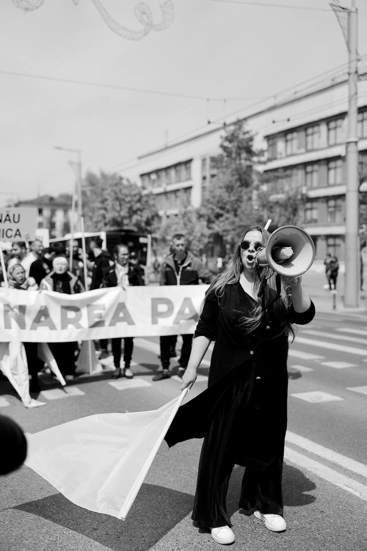 FOTO // Aproximativ 25 de mii de oameni, împiedicați să ajungă la Acțiunea de Rezistență Națională, organizată de Mișcarea Pentru Popor