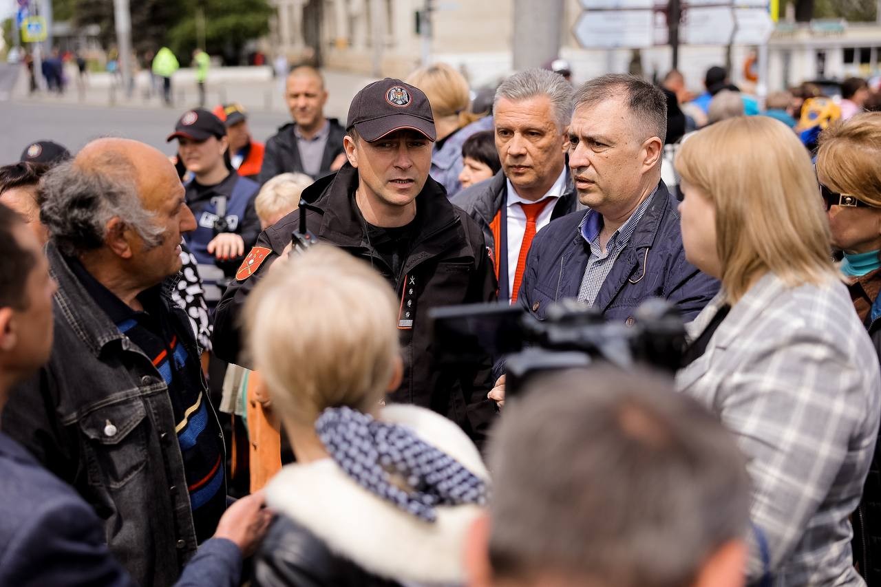FOTO // Aproximativ 25 de mii de oameni, împiedicați să ajungă la Acțiunea de Rezistență Națională, organizată de Mișcarea Pentru Popor