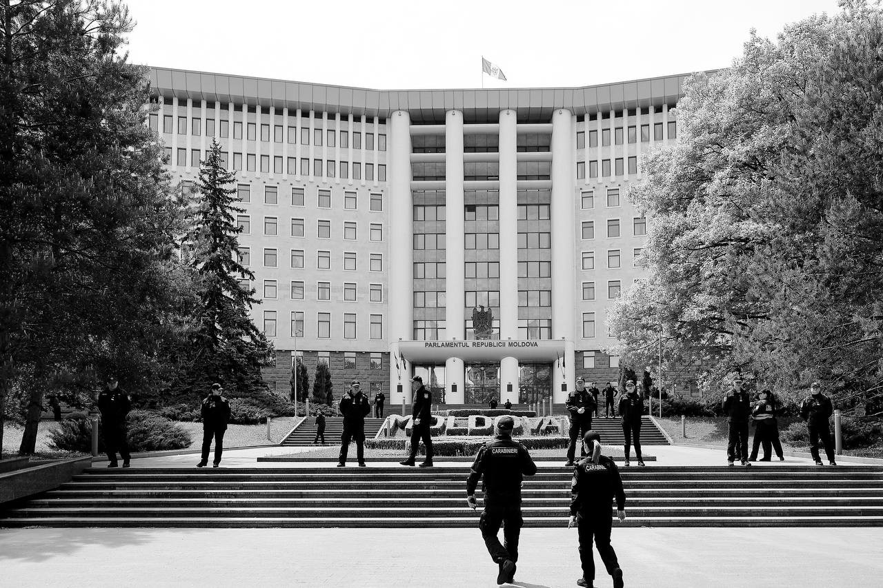 FOTO // Aproximativ 25 de mii de oameni, împiedicați să ajungă la Acțiunea de Rezistență Națională, organizată de Mișcarea Pentru Popor