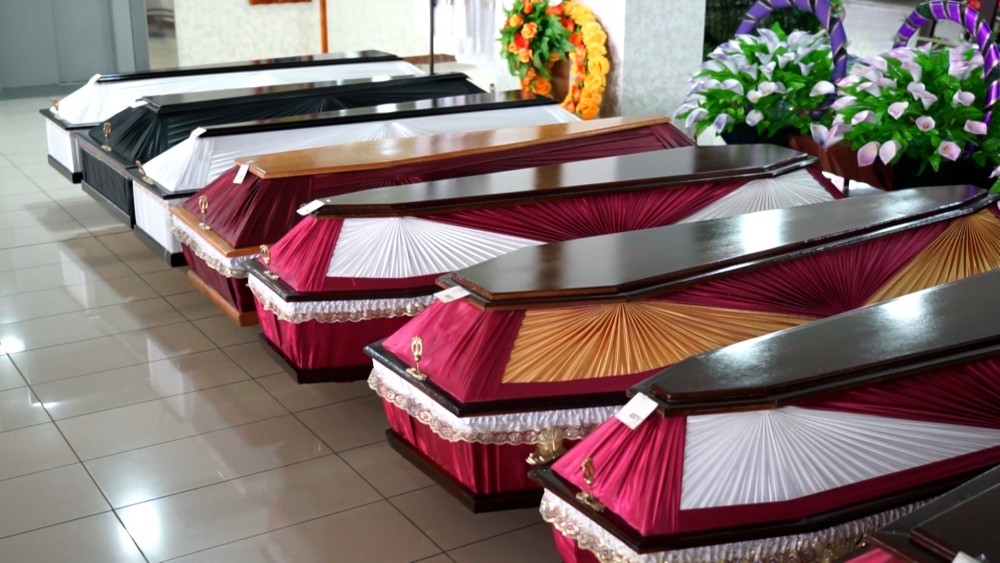 Cât te costă să mori în Moldova? Costurile amețitoare pentru a-ți lua rămas-bun de la cei apropiați