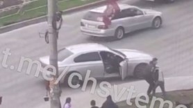 Pumni împărțiți de 9 mai: Bătaie dintre șofer și pieton la marșul automobiliștilor
