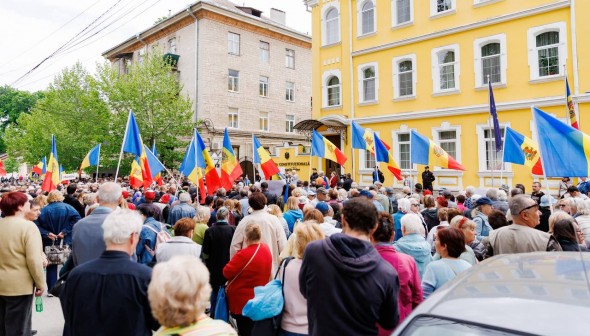 FOTO // Un nou protest la Curtea Constituțională. Participanții veniți să susțină Partidul „ȘOR”