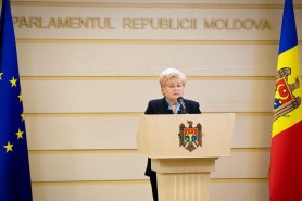 În semn de protest, Reghina Apostolova a părăsit Grupul de lucru al Parlamentului pentru asigurarea funcționalității unității teritoriale autonome Găgăuzia