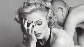 FOTO // Madonna complet GOALĂ. Pozele au fost scoase la licitație