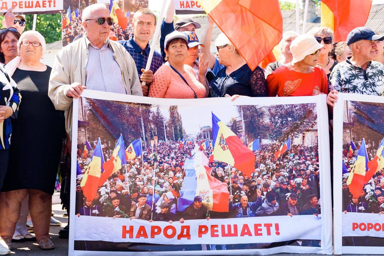 60 de mii de oameni au participat la mitingurile de la Orhei, Comrat și Bălți, în susținerea organizării unui referendum privind vectorul extern al Moldovei