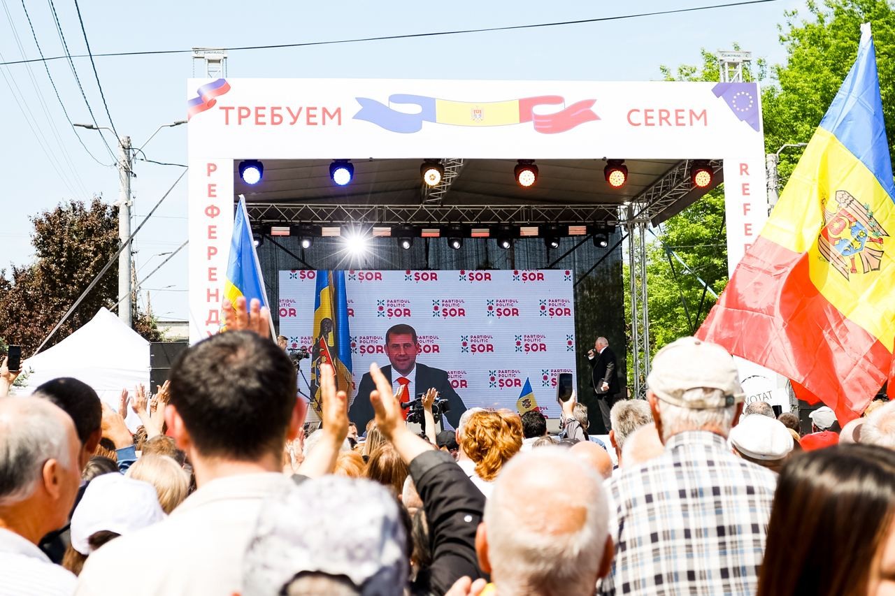 60 de mii de oameni au participat la mitingurile de la Orhei, Comrat și Bălți, în susținerea organizării unui referendum privind vectorul extern al Moldovei