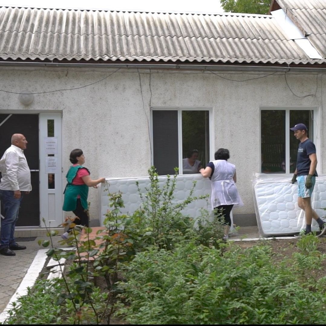 FOTO // A promis, acum s-a apucat de făcut: Evghenia Guțul a început să ajute locuitorii din Găgăuzia