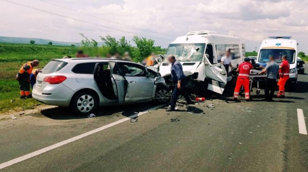 Emoționant până la lacrimi // Mesajul, transmis de prietenii avocatei decedate în accidentul de la Orhei: ”E prea dură viața”