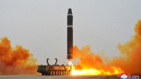 Lukașenko afirmă că Rusia îi livrează armament nuclear: Transferul încărcăturilor nucleare a început