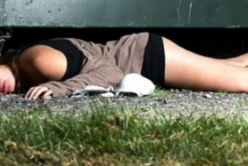 TERIFIANT: Adolescentă violată repetat timp de 7 ani de propriul tată. Ce pedeapsă a primit monstrul