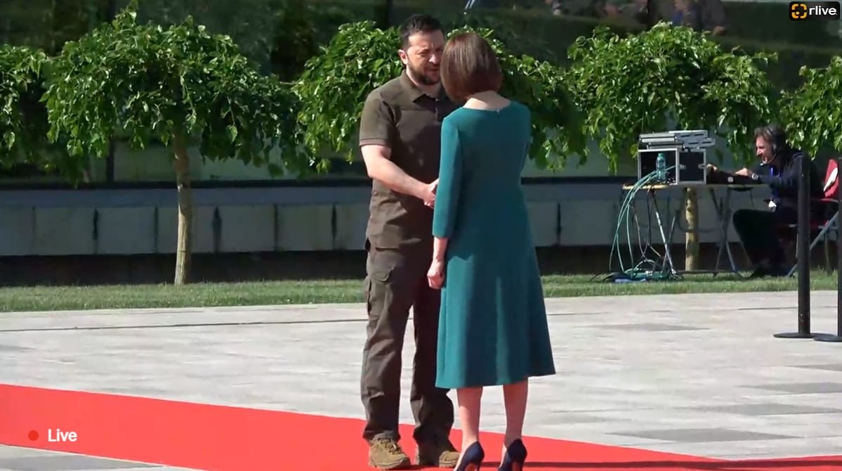 FOTO&VIDEO // Cum a fost întâmpinat Volodimir Zelensky la Summitul CPE de la Bulboaca, Republica Moldova