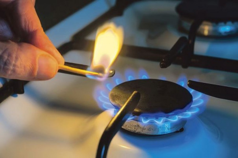Ultima ORĂ // ANRE a IEFTINIT considerabil prețul la gaz. Cât vor achita consumatorii per metru cub