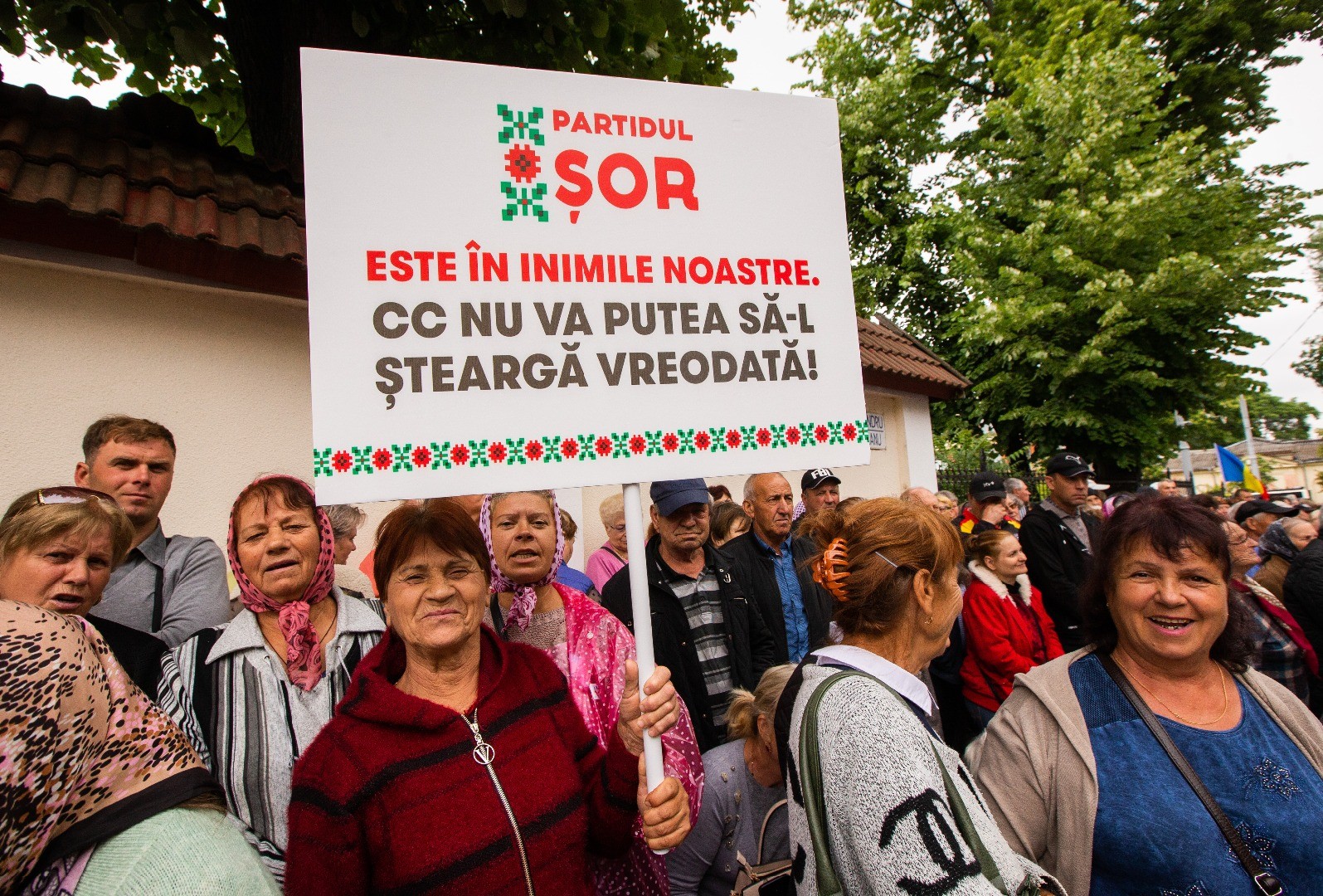 FOTO // Protestul lui ȘOR la Curtea Constituțională: „Mii de oameni au criticat abuzurile guvernării PAS”