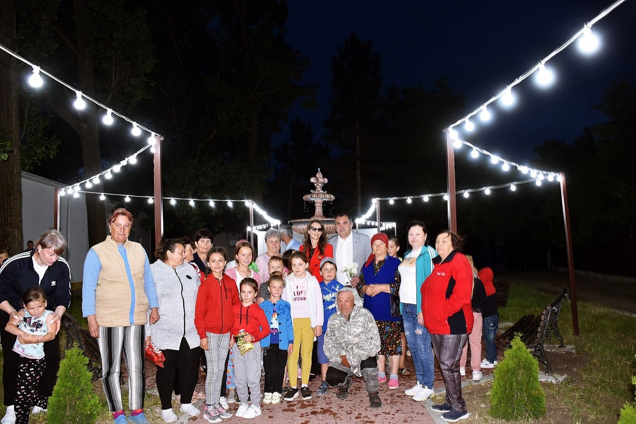 Noi promisiuni îndeplinite de echipa Partidului „ȘOR”. Comuna Ghetlova din raionul Orhei are un parc modern, unde se află un havuz și un teren de sport