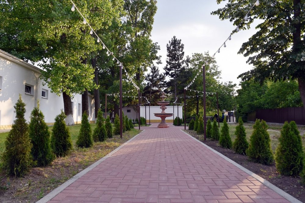 Noi promisiuni îndeplinite de echipa Partidului „ȘOR”. Comuna Ghetlova din raionul Orhei are un parc modern, unde se află un havuz și un teren de sport
