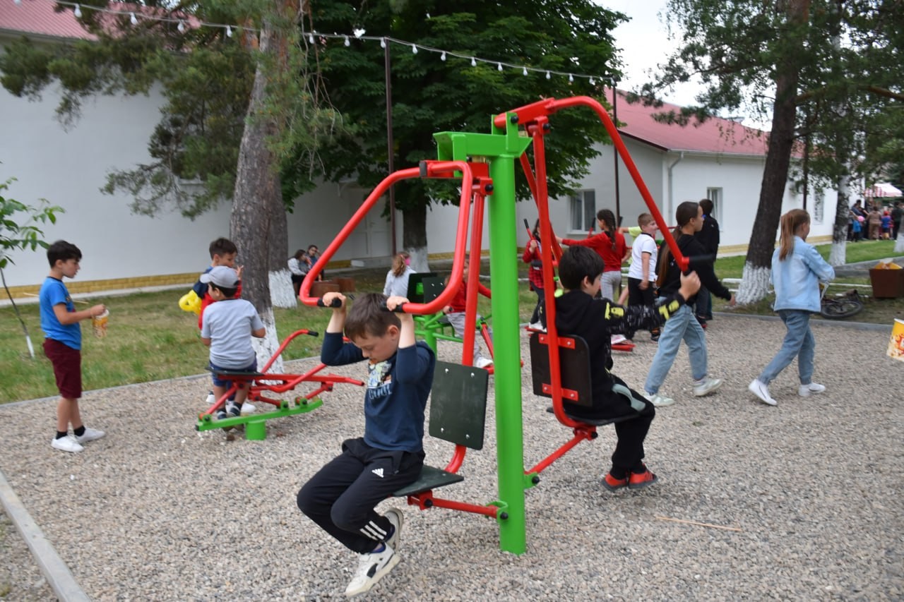 Noi promisiuni îndeplinite de echipa Partidului „ȘOR”. Comuna Ghetlova din raionul Orhei are un parc modern, unde se află un havuz și un teren de sport