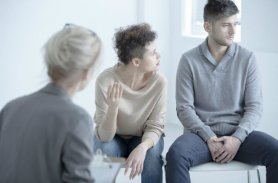 O femeie a aflat în mod tragic că soțul ei are o relație secretă și copii cu mama ei. Ce a făcut tatăl femeii