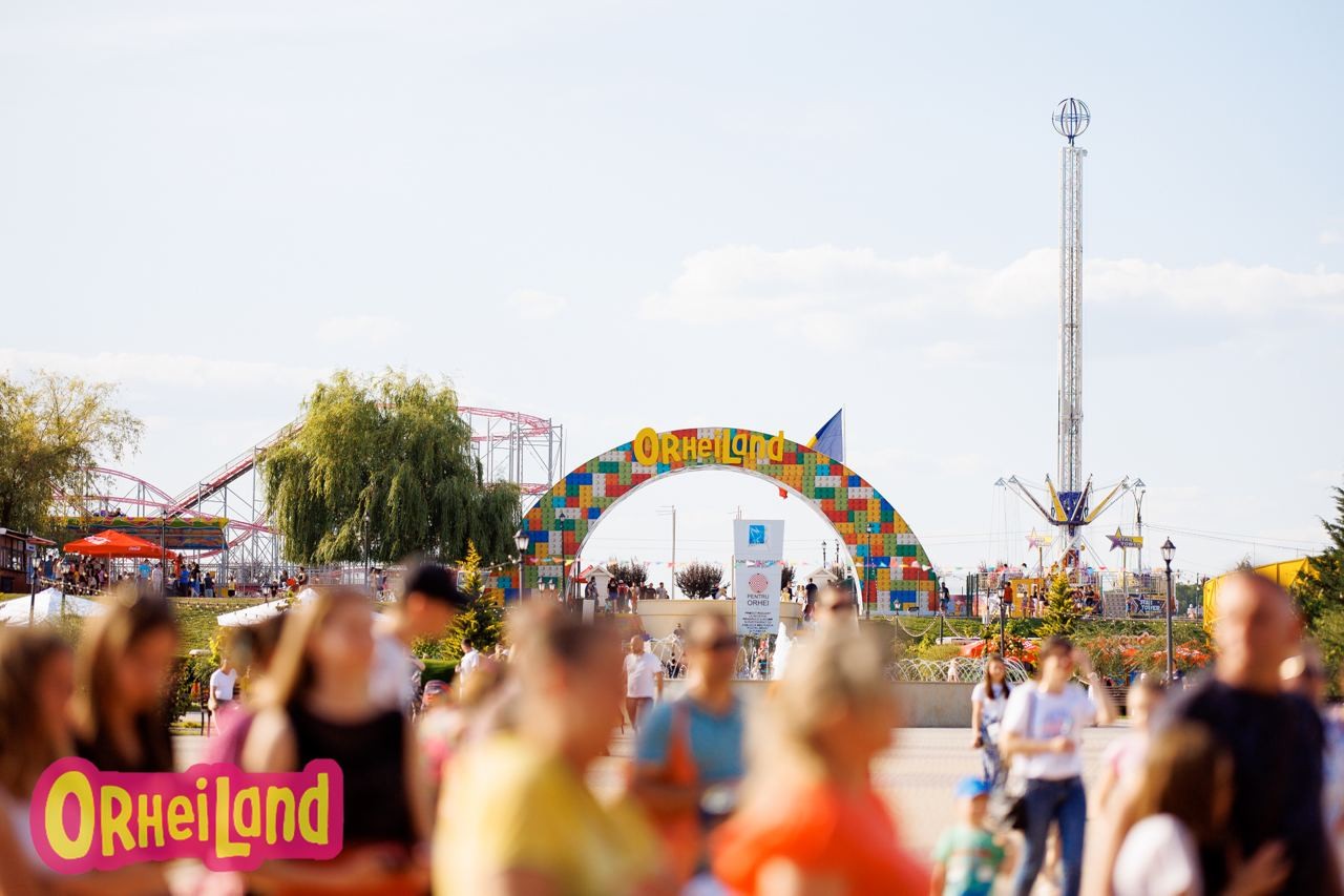 Noi surprize din partea lui Ilan Șor. În fiecare weekend, la OrheiLand, vor fi organizate concerte, programe cultural-artistice și distractive