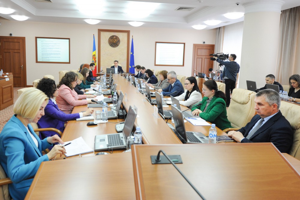 Când începe comasarea benevolă a localităților? Anunțul făcut de guvern