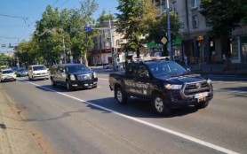 Cortegiul funerar a trecut prin fața sediului MAI: Polițistul de frontieră Serghei Muntean este petrecut astăzi pe ultimul drum