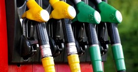 Noi prețuri, noi scumpiri. Cât vor costa carburanții în acest weekend