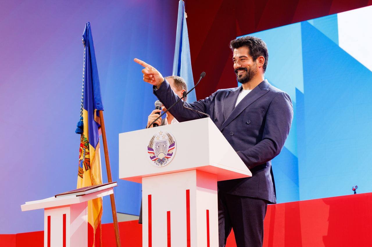 Burak Ozcivit: „Turcia este lângă poporul găgăuz. Vom împărți cu voi cultura și dragostea noastră”