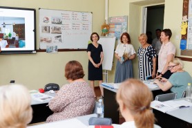 Programului național „Satul European”. Maia Sandu în vizită la o școală din Taraclia, recent termoizolată