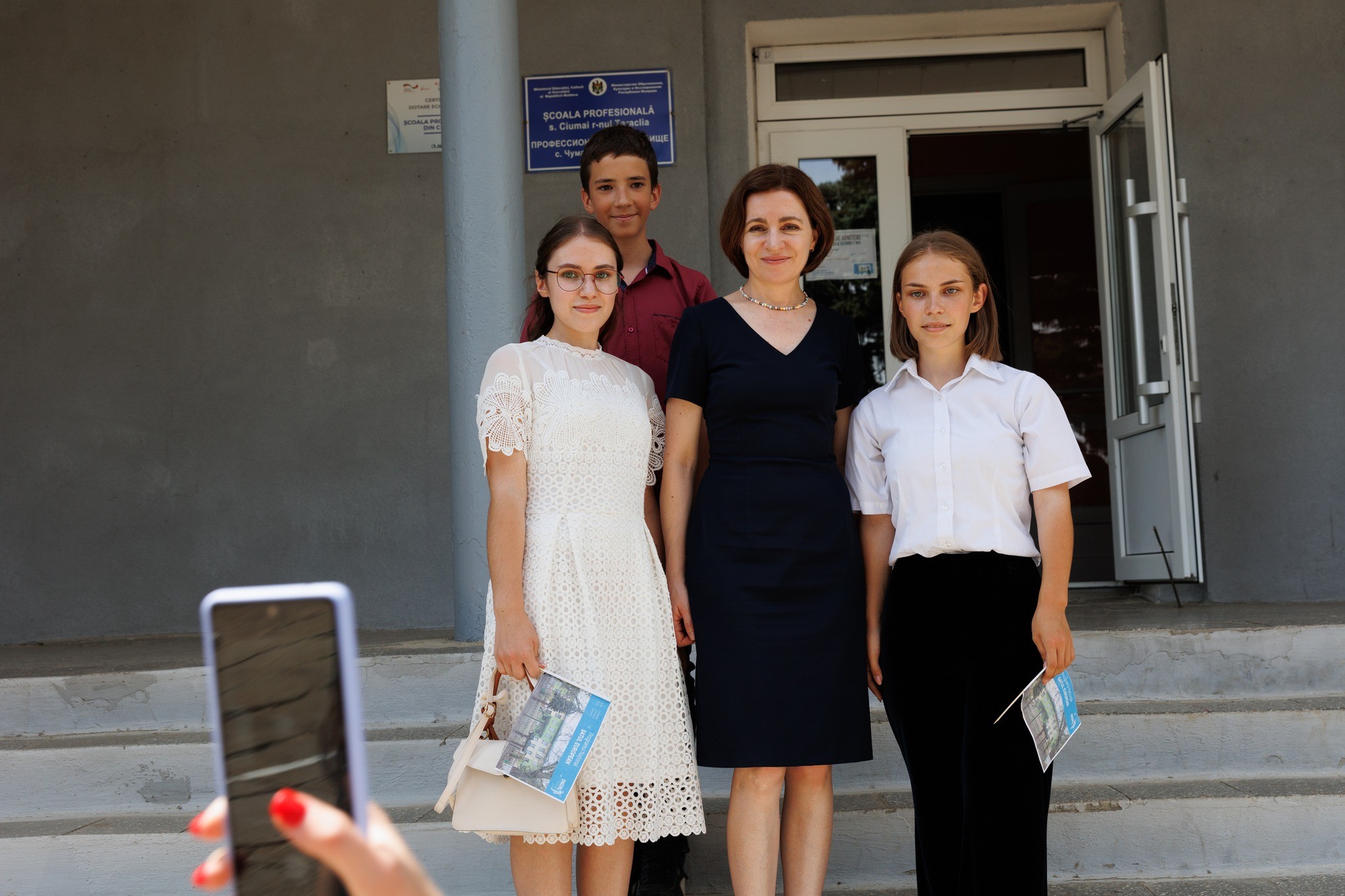 Programului național „Satul European”. Maia Sandu în vizită la o școală din Taraclia, recent termoizolată
