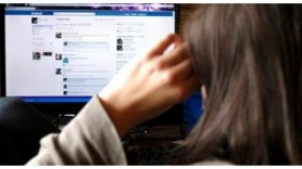 O elevă din Moldova a ajuns victimă a hărțuirii sexuale online. Agresorii acum riscă până la 3 ani de închisoare