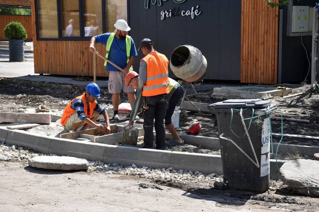Orhei continuă să-și schimbe aspectul. Șor și echipa lui finalizează un proiect de modernizare a curților de bloc