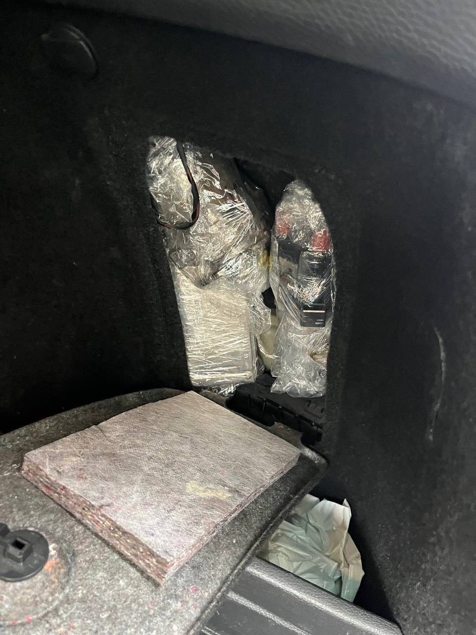 Un moldovean prins la vamă cu piese-auto uzate în cantități comerciale