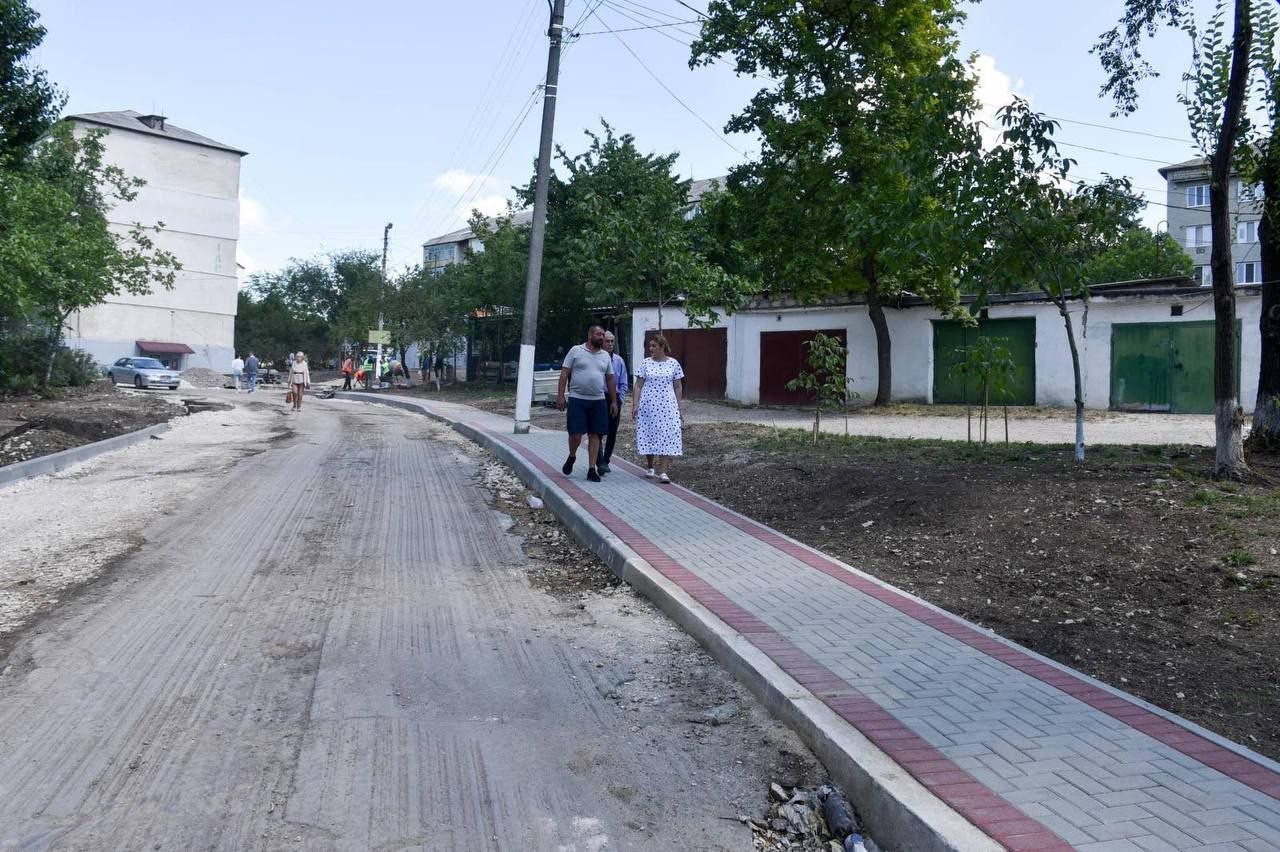 Orhei continuă să-și schimbe aspectul. Șor și echipa lui finalizează un proiect de modernizare a curților de bloc