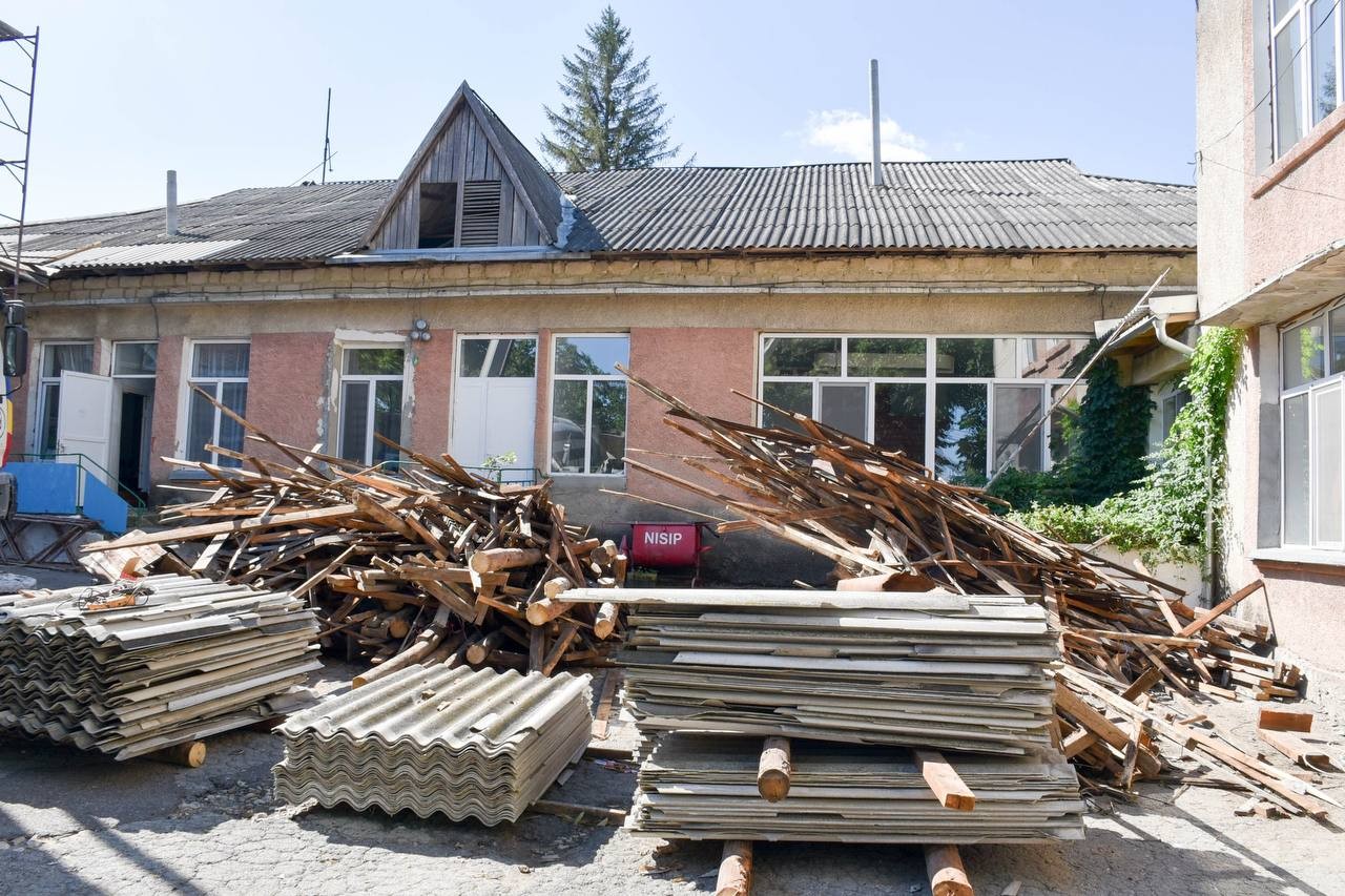 FOTO // Grădinița „Albinuța” din Orhei este modernizată. Echipa lui Șor promite condiții excelente pentru dezvoltare, joacă și recreere