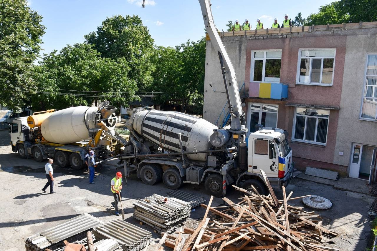 FOTO // Grădinița „Albinuța” din Orhei este modernizată. Echipa lui Șor promite condiții excelente pentru dezvoltare, joacă și recreere